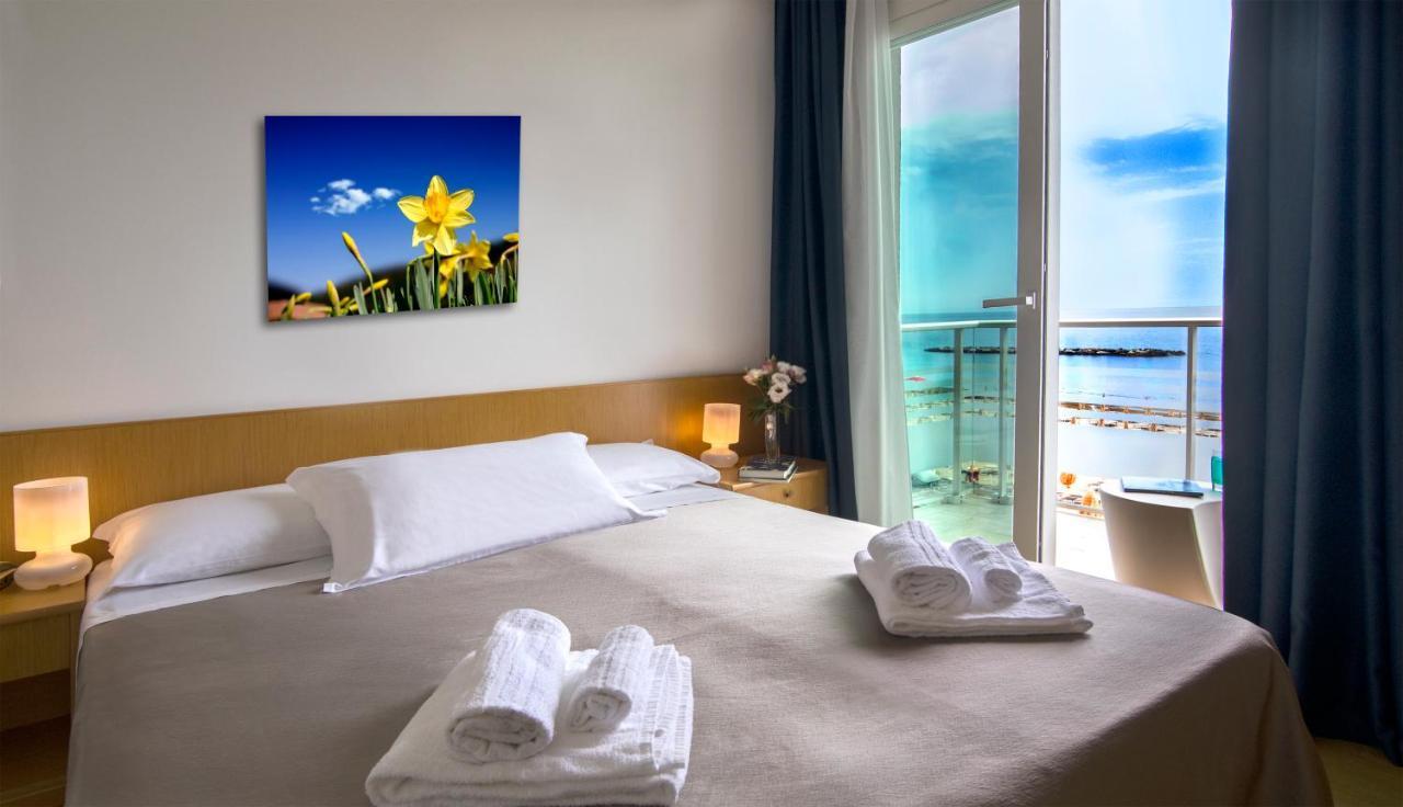 Hotel Ideal クプラ・マリッティマ エクステリア 写真